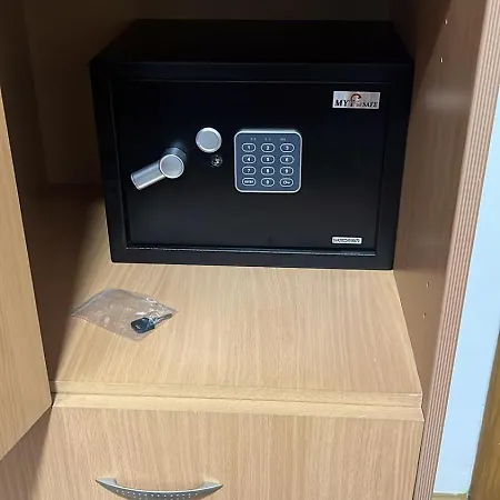 Todi & Dana Apartment